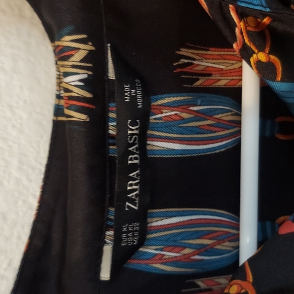 Zara size XL  silk chain print button up - Picture 11 of 15